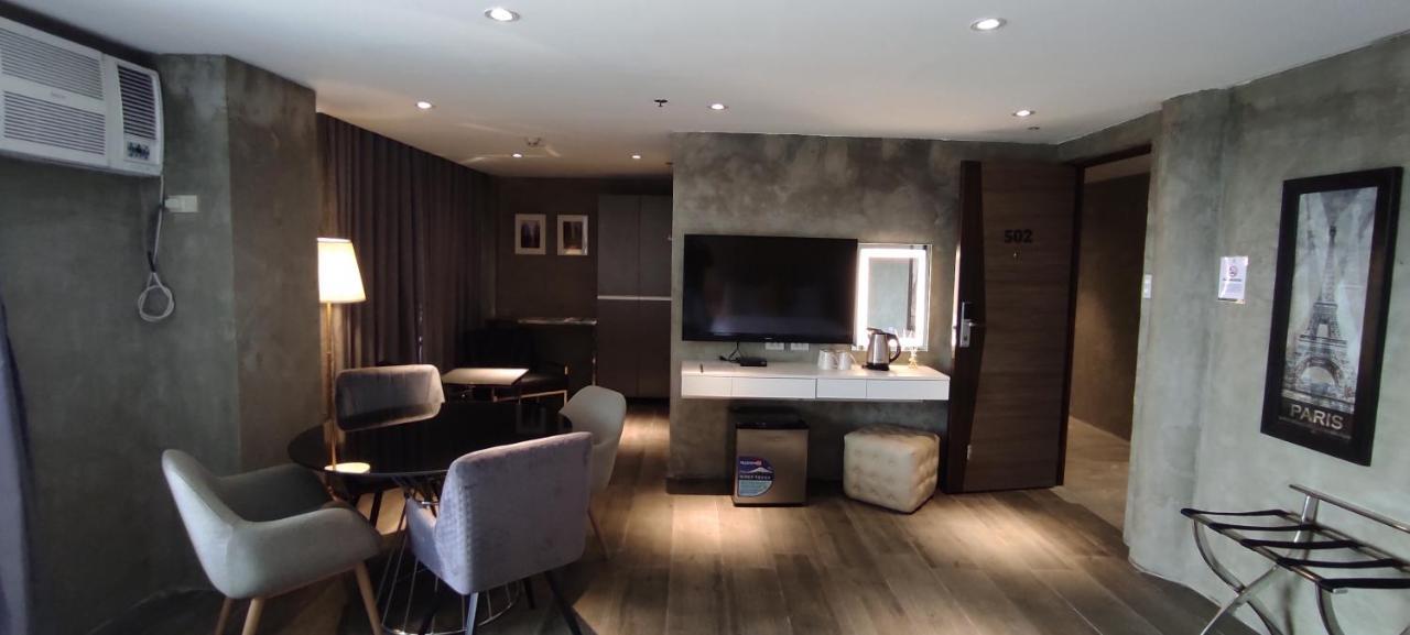 City Park Hotel Residences Тагиг Экстерьер фото