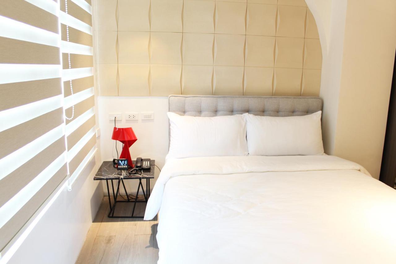 City Park Hotel Residences Тагиг Экстерьер фото